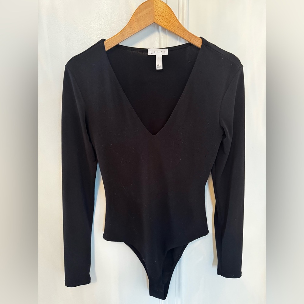Leith Black V-Neck Bodysuit, Small